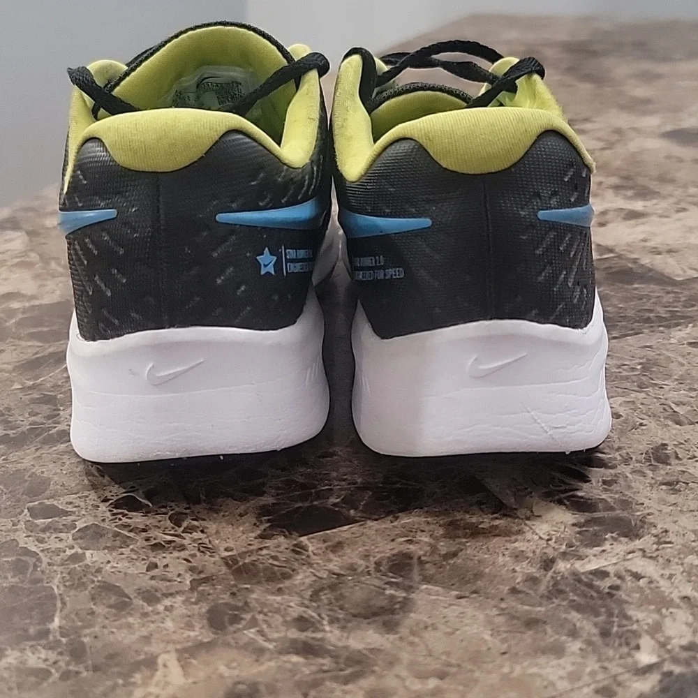 NIKE STAR RUNNER Nike Youth Shoes Sneakers size 4.5 Youth